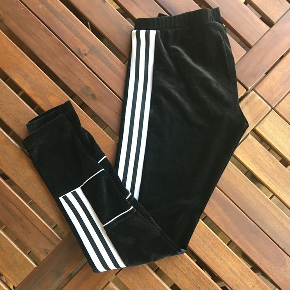Adidas black velvet leggings - Picture 2 of 4